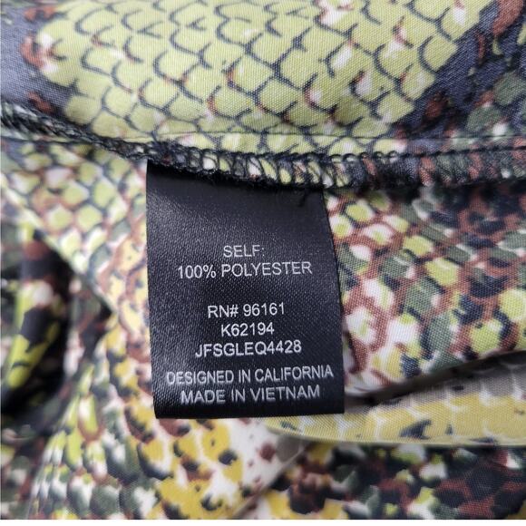 BeBop Dress Womens Small Green Yellow Snake Print 3/4 Sleeve V Neck Mini New - Picture 8 of 15